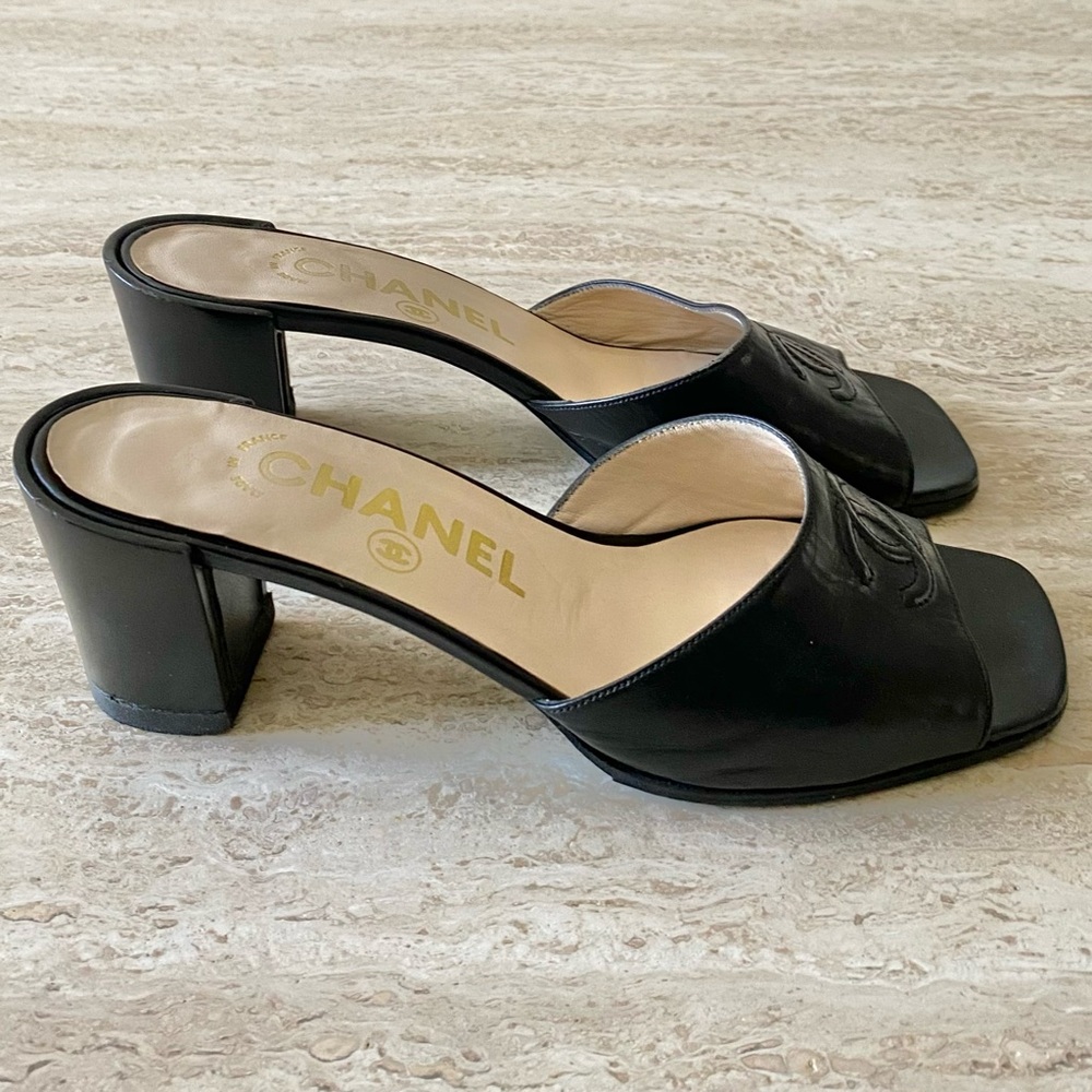Vintage Chanel CC Mule Block Heel Sandals - Picture 3 of 7